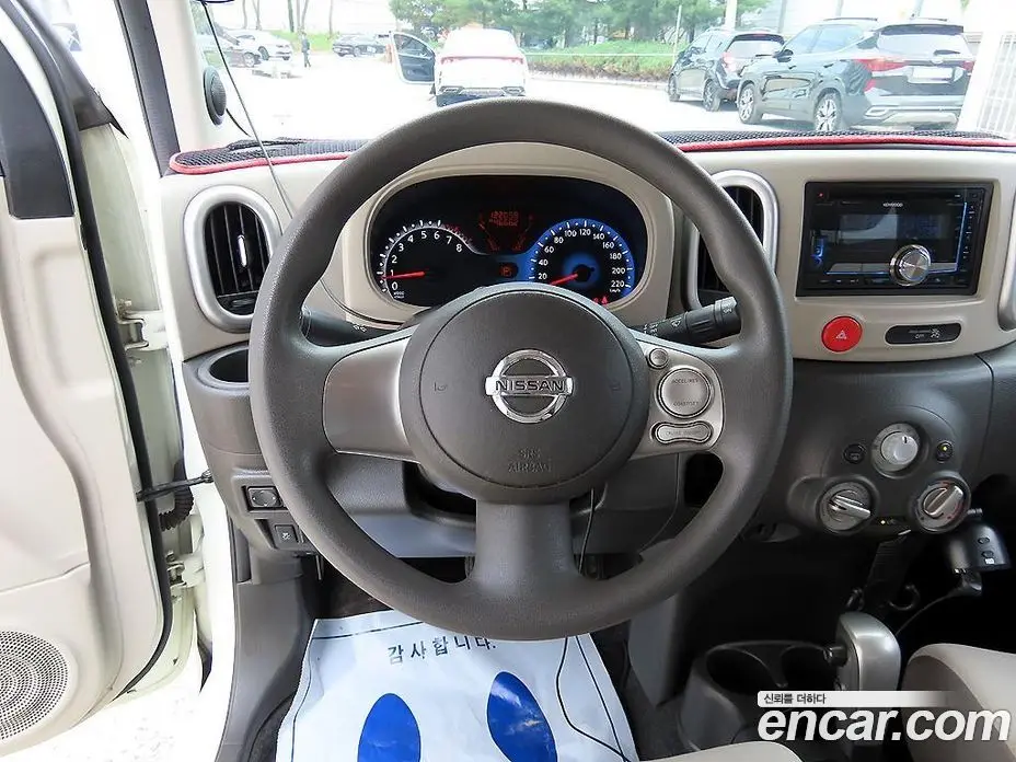 Nissan Cube 2011 1.8 автомат (гидро), фото 8 Nissan Cube 2011 1.8 автомат (гидро), фото 8