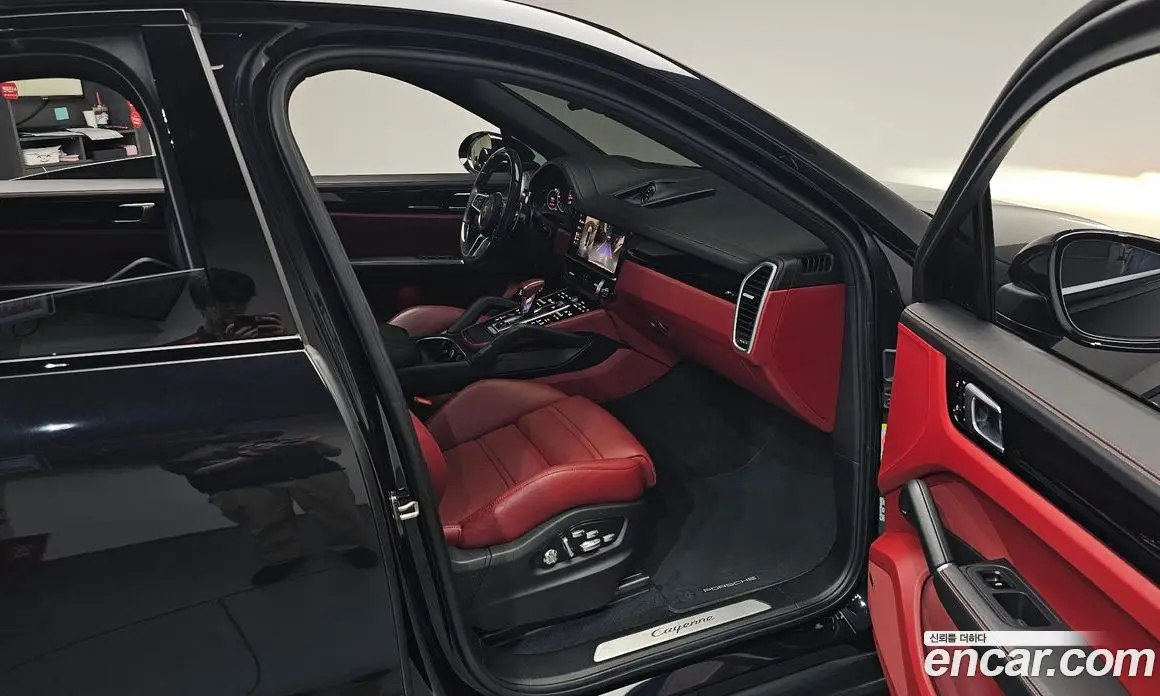 Porsche Cayenne 2021 3.0 автомат (гидро), фото 15