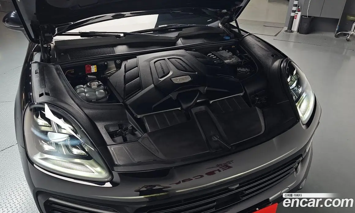 Porsche Cayenne 2021 3.0 автомат (гидро), фото 5