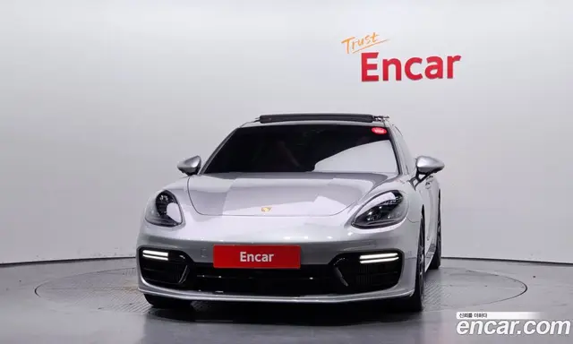 Porsche Panamera 2019 4.0 автомат (гидро), миниатюра 3