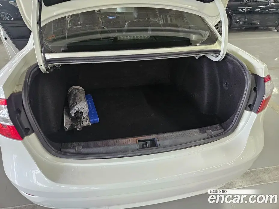 Renault (Samsung) SM3 2012 1.6 автомат (гидро), фото 15 Renault (Samsung) SM3 2012 1.6 автомат (гидро), фото 15
