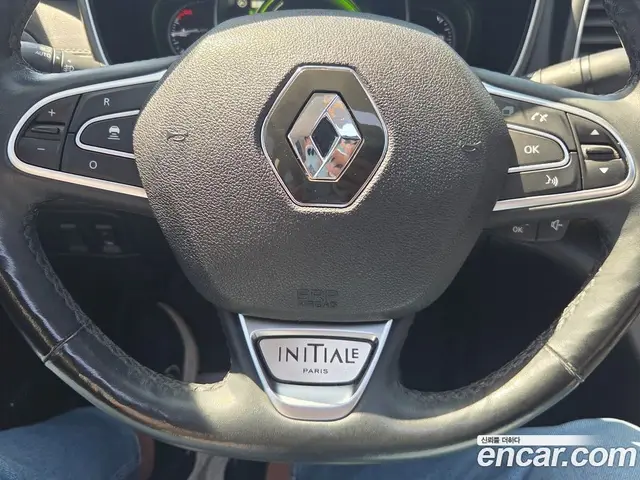 Renault (Samsung) SM6 2016 1.6 автомат (гидро), миниатюра 11 Renault (Samsung) SM6 2016 1.6 автомат (гидро), миниатюра 11