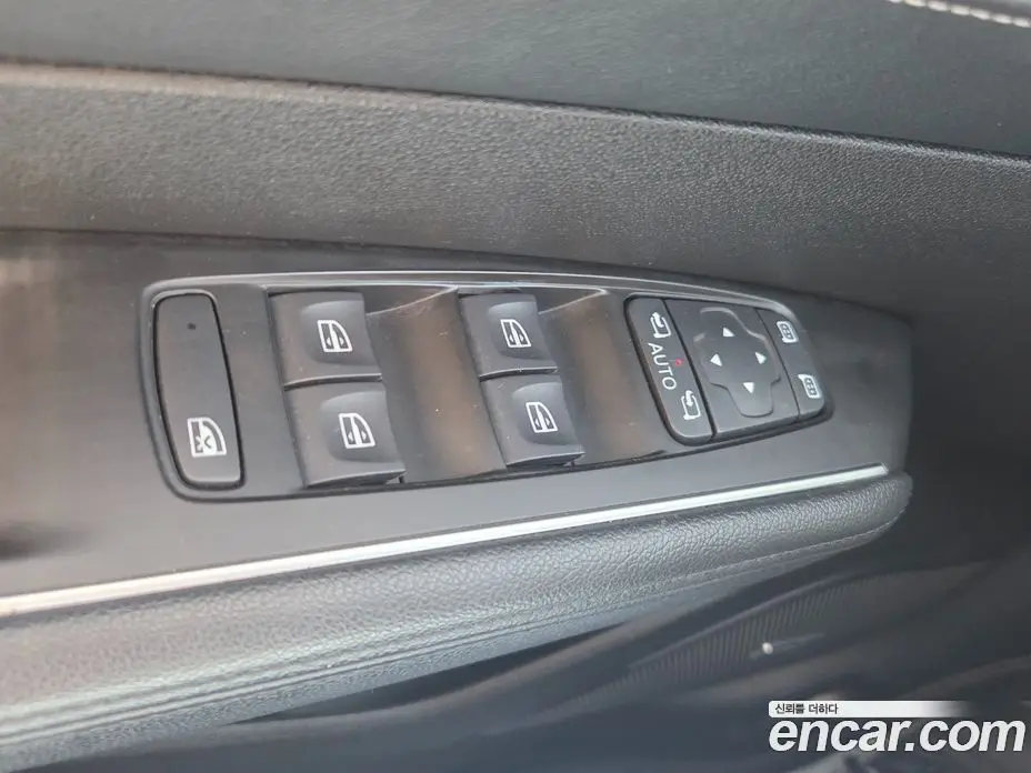Renault (Samsung) SM6 2016 1.6 автомат (гидро), фото 12 Renault (Samsung) SM6 2016 1.6 автомат (гидро), фото 12