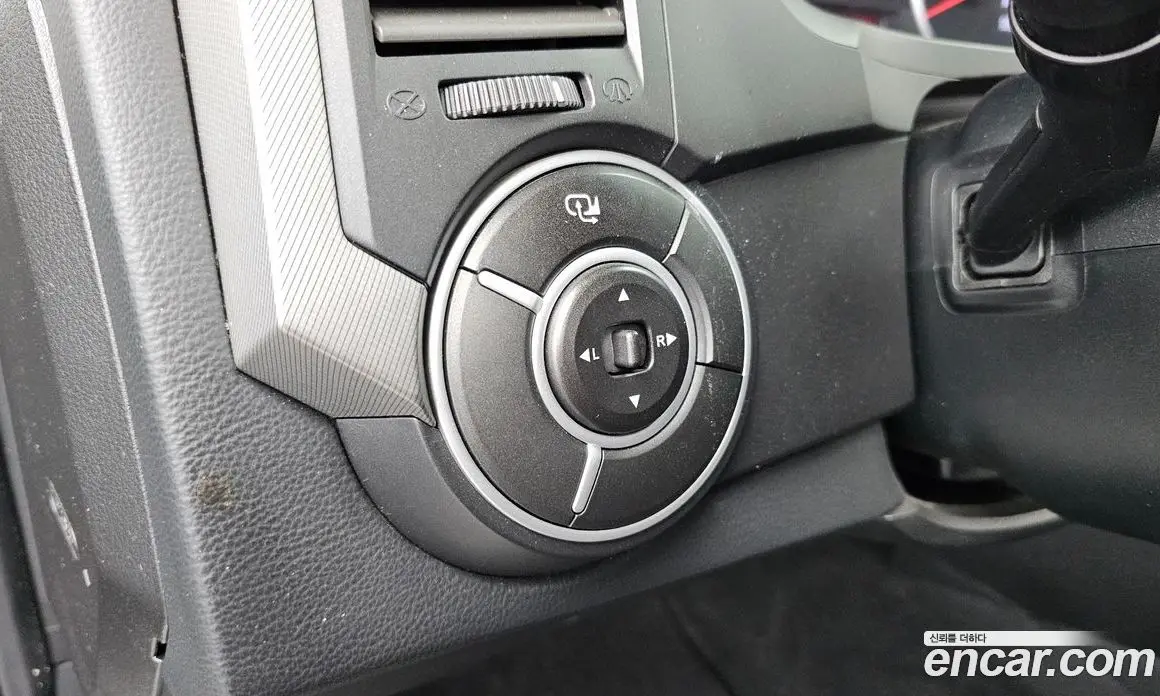 SsangYong Korando 2014 2.0 автомат (гидро), фото 28 SsangYong Korando 2014 2.0 автомат (гидро), фото 28