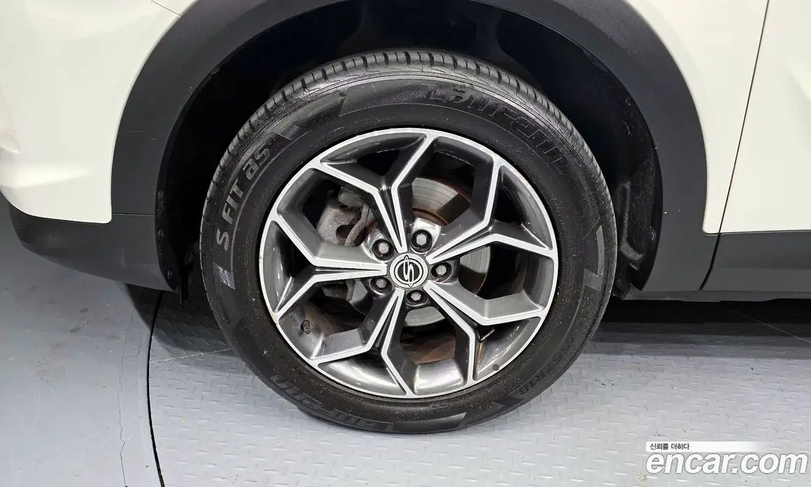 SsangYong Korando 2021 1.5 автомат (гидро), фото 5