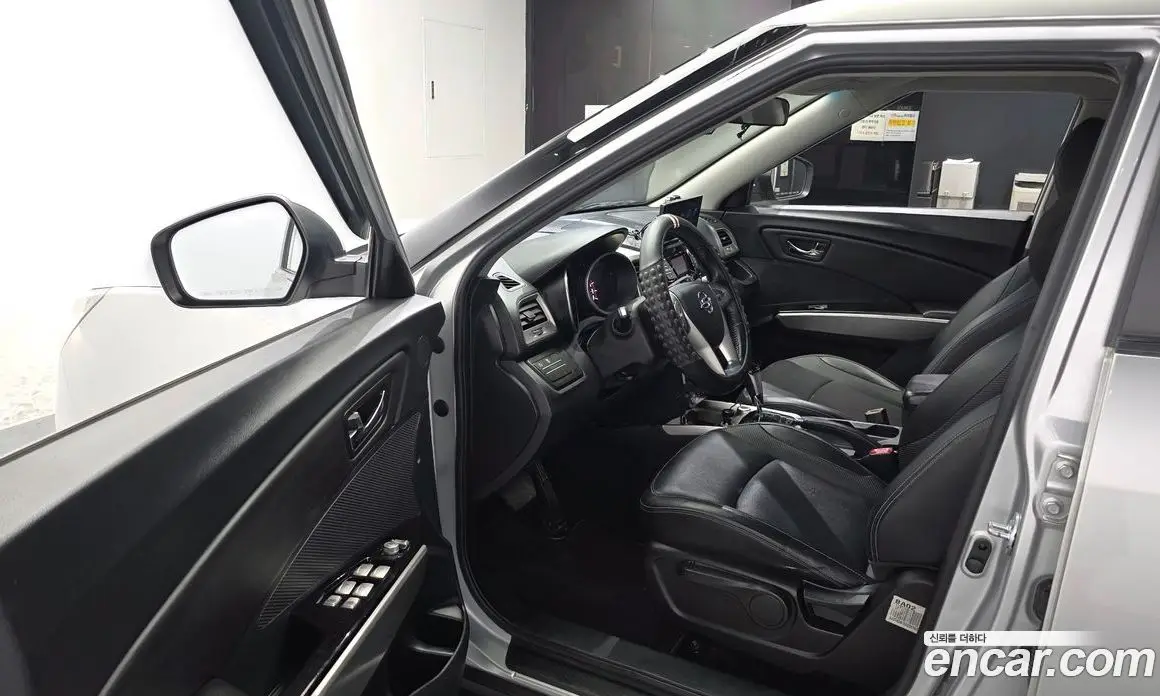 SsangYong TIBOLI 2015 1.6 автомат (гидро), фото 13
