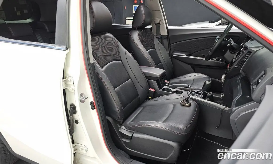 SsangYong TIBOLI 2016 1.6 автомат (гидро), фото 15