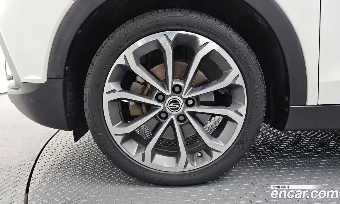 SsangYong TIBOLI 2016 1.6 автомат (гидро), фото 4
