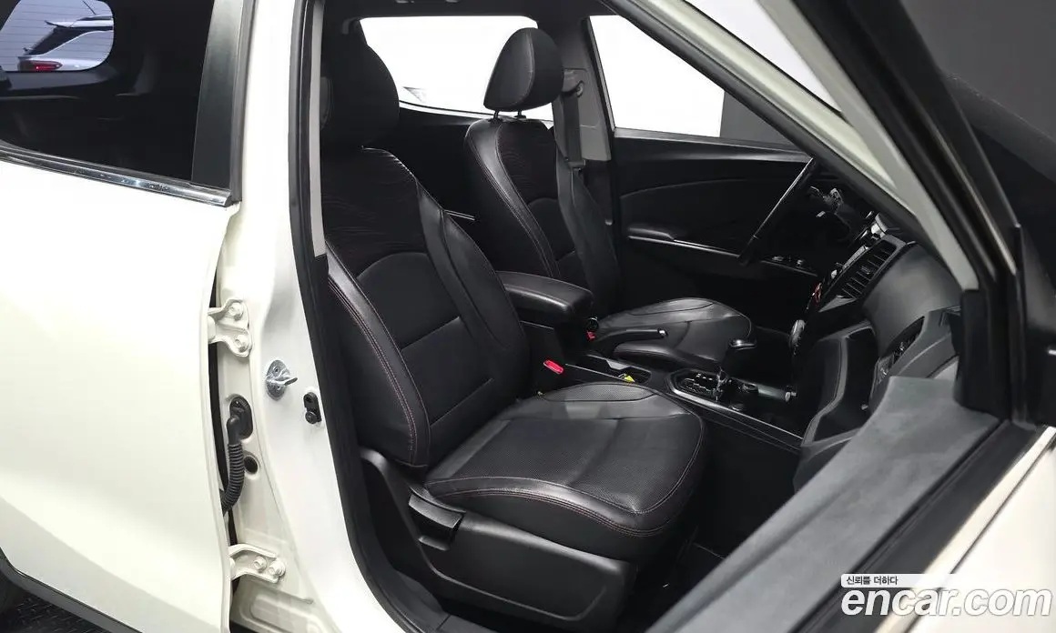 SsangYong TIBOLI 2016 1.6 автомат (гидро), фото 16 SsangYong TIBOLI 2016 1.6 автомат (гидро), фото 16