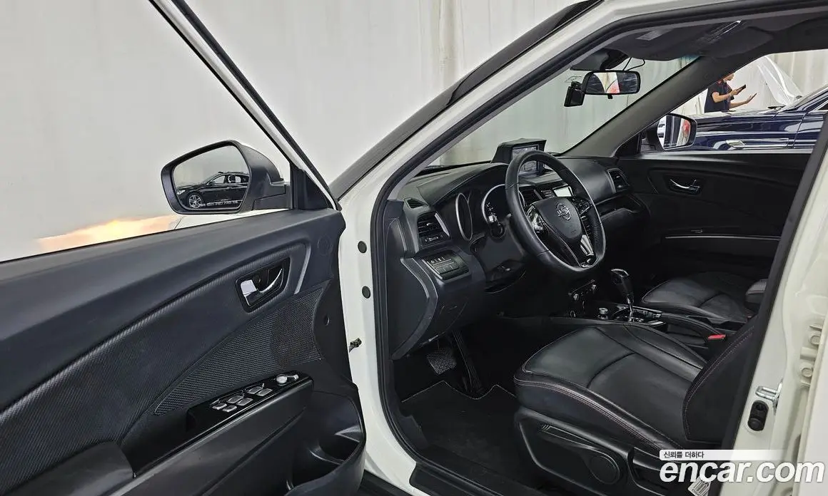 SsangYong TIBOLI 2017 1.6 автомат (гидро), фото 13