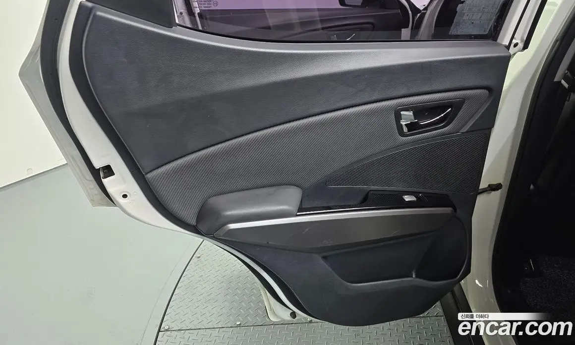 SsangYong TIBOLI 2018 1.6 автомат (гидро), фото 15