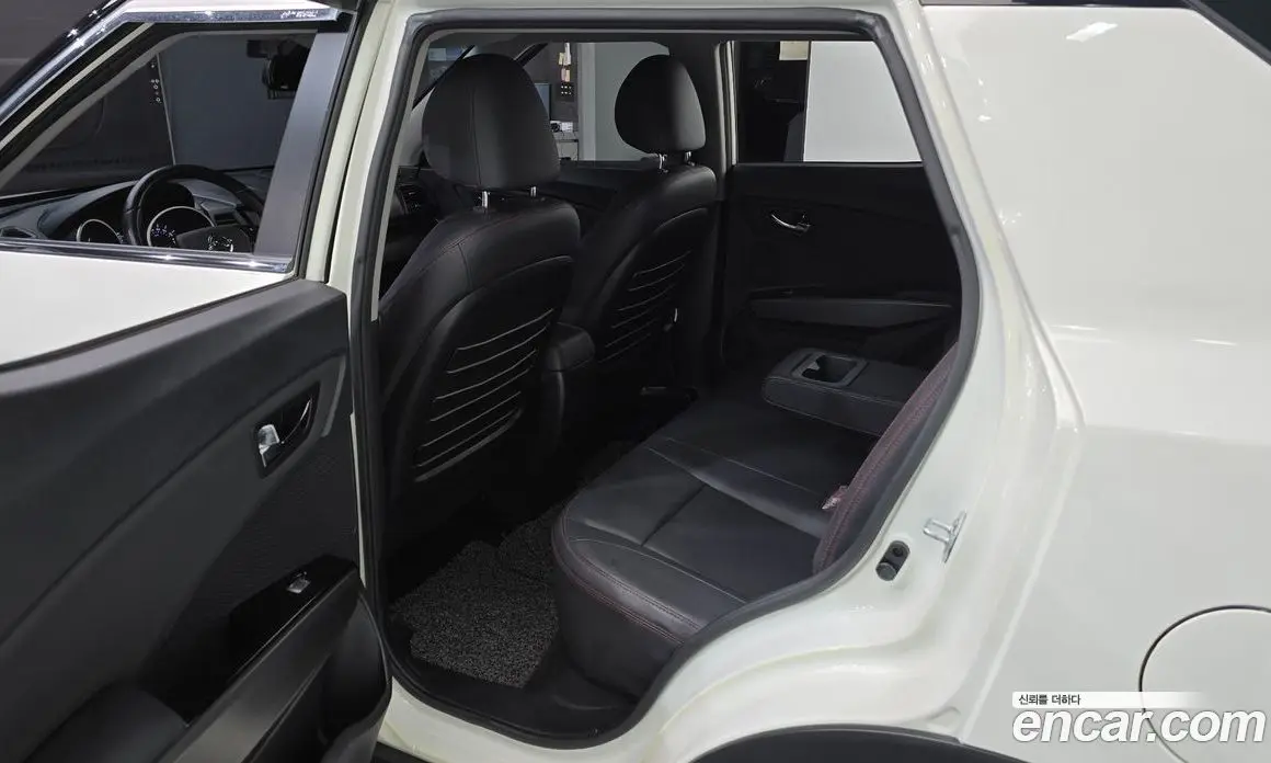 SsangYong TIBOLI 2018 1.6 автомат (гидро), фото 16