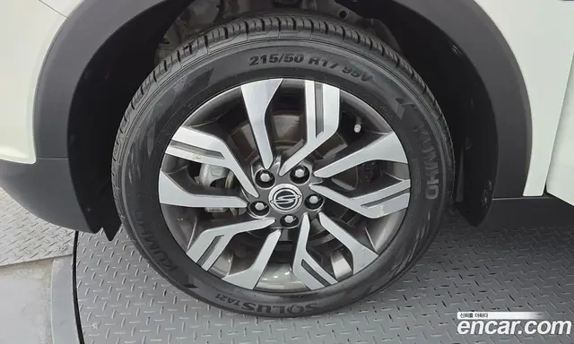 SsangYong TIBOLI 2018 1.6 автомат (гидро), миниатюра 5