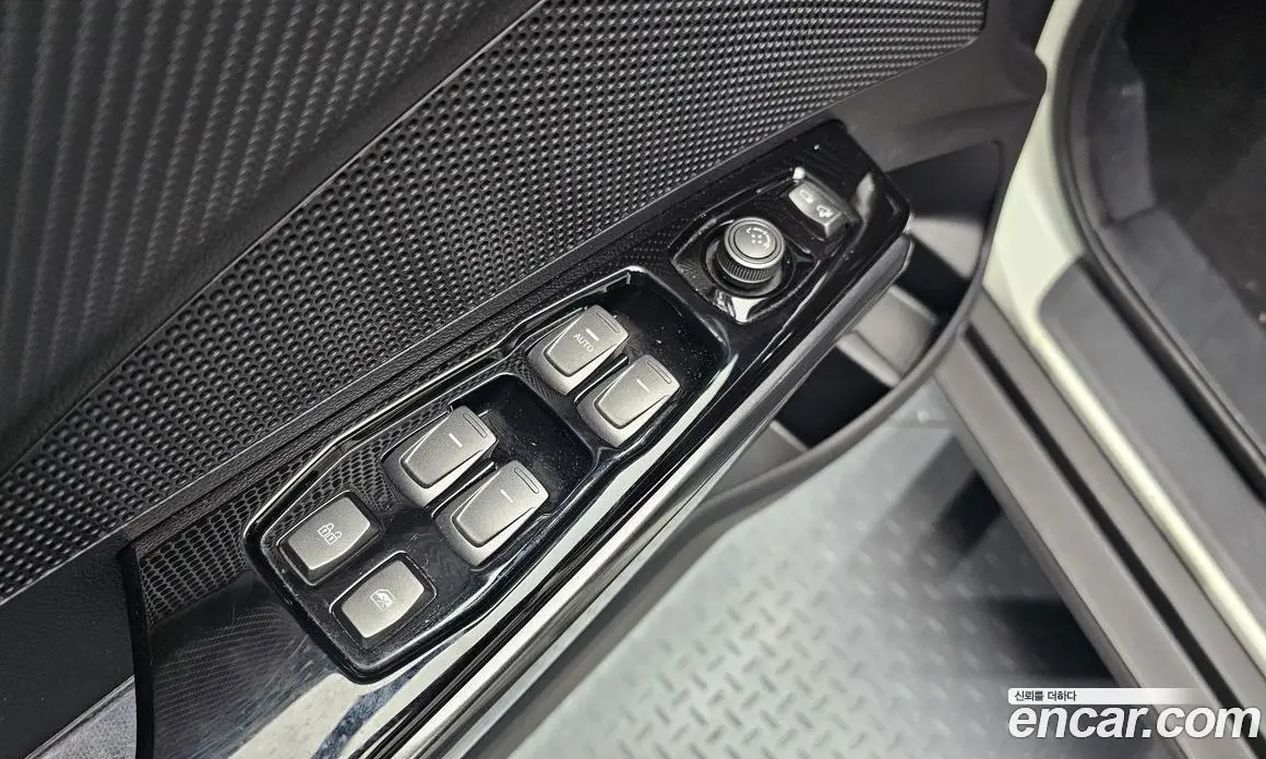 SsangYong TIBOLI 2022 1.5 автомат (гидро), фото 16