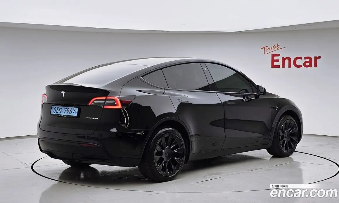 Tesla Model Y 2022 0.2 автомат (гидро), фото 2 Tesla Model Y 2022 0.2 автомат (гидро), фото 2