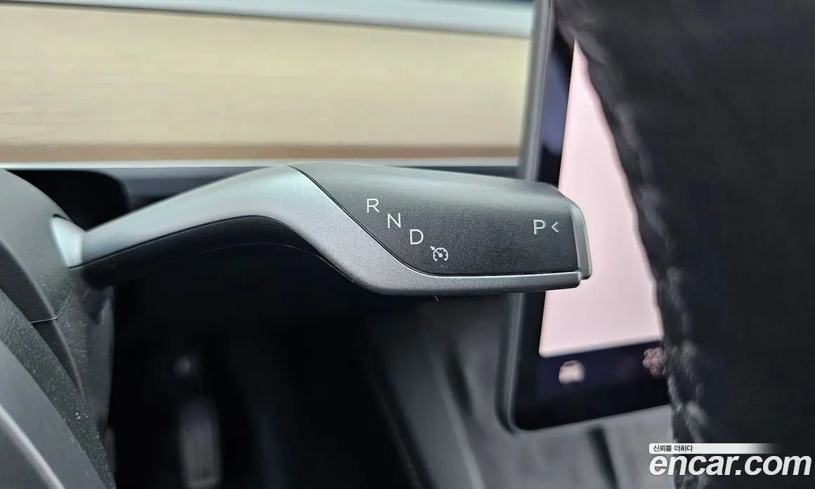 Tesla Model Y 2022 0.2 автомат (гидро), фото 9 Tesla Model Y 2022 0.2 автомат (гидро), фото 9