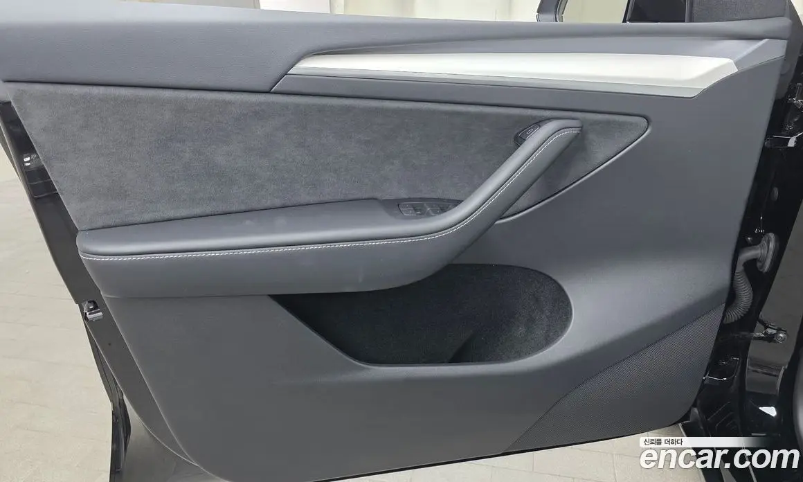 Tesla Model Y 2023 0.2 автомат (гидро), фото 14 Tesla Model Y 2023 0.2 автомат (гидро), фото 14