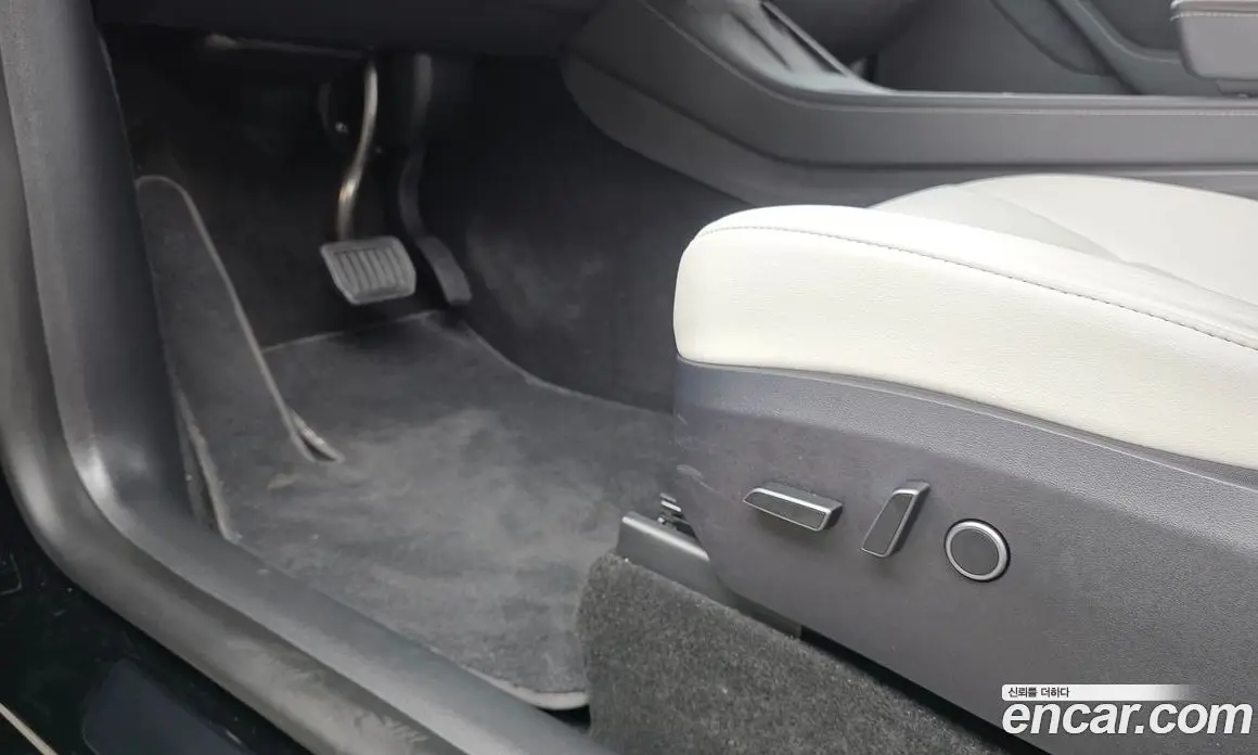 Tesla Model Y 2023 0.2 автомат (гидро), фото 28 Tesla Model Y 2023 0.2 автомат (гидро), фото 28