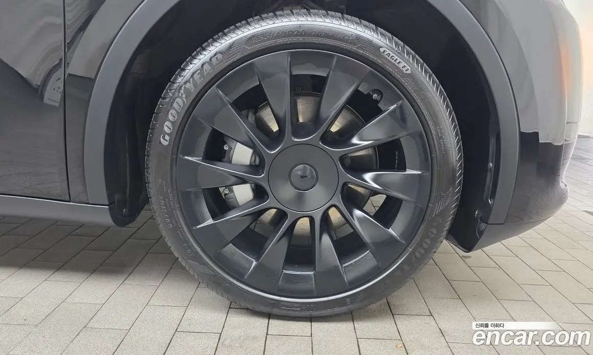 Tesla Model Y 2023 0.2 автомат (гидро), фото 7 Tesla Model Y 2023 0.2 автомат (гидро), фото 7