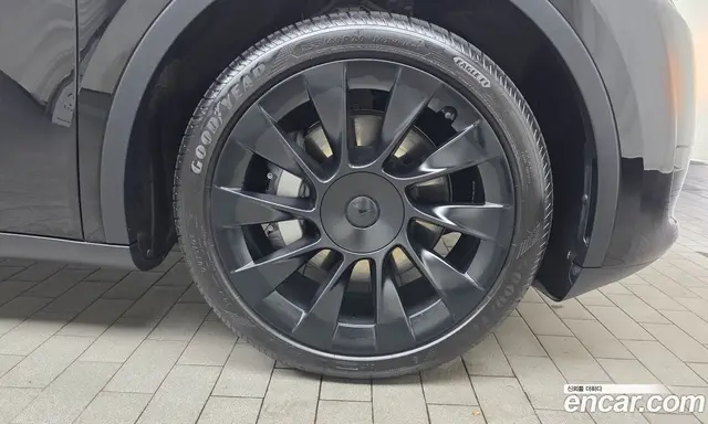 Tesla Model Y 2023 0.2 автомат (гидро), миниатюра 7 Tesla Model Y 2023 0.2 автомат (гидро), миниатюра 7