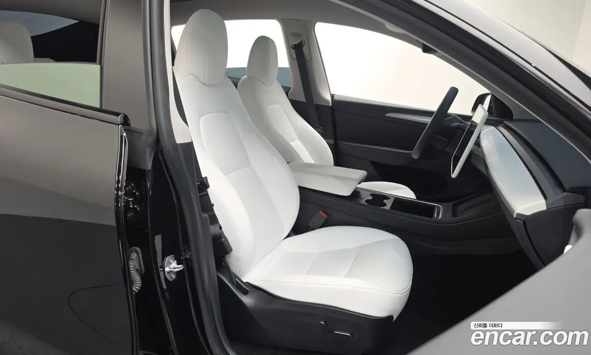 Tesla Model Y 2024 0.2 автомат (гидро), фото 16 Tesla Model Y 2024 0.2 автомат (гидро), фото 16