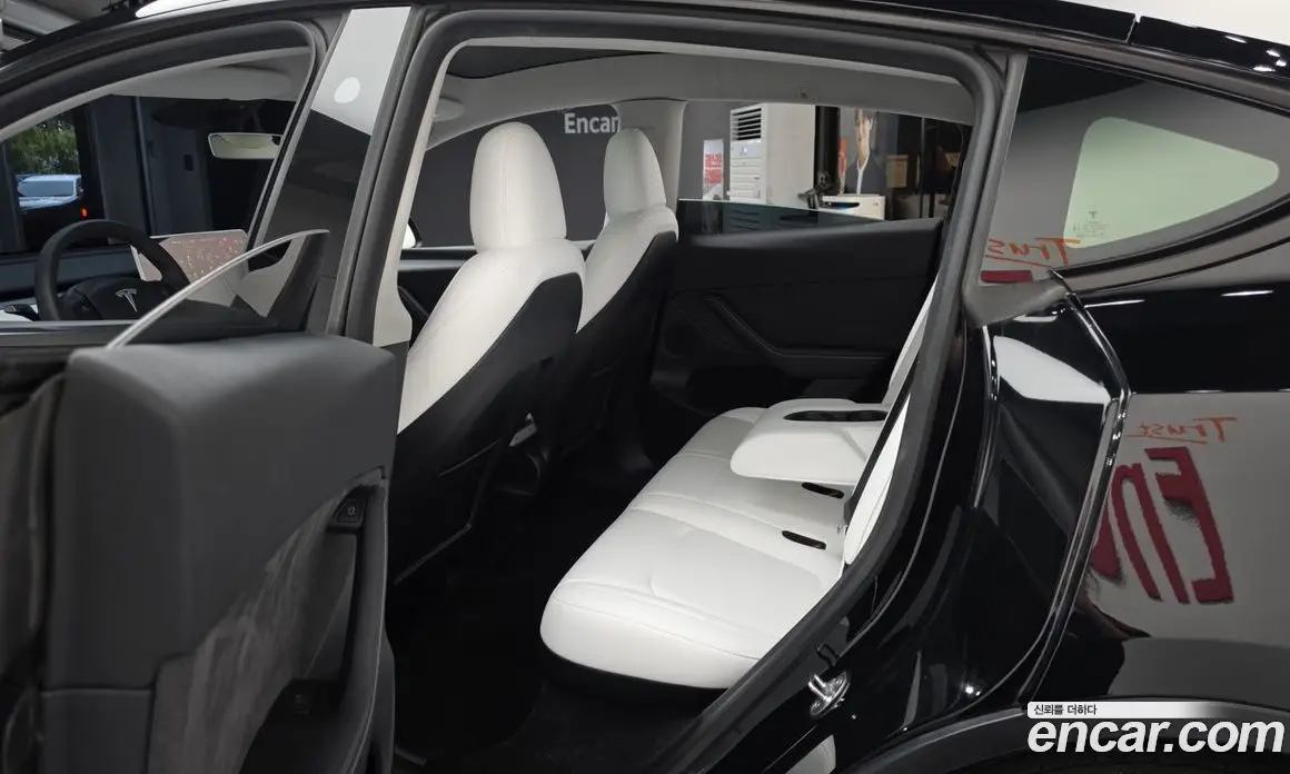 Tesla Model Y 2024 0.2 автомат (гидро), фото 17 Tesla Model Y 2024 0.2 автомат (гидро), фото 17