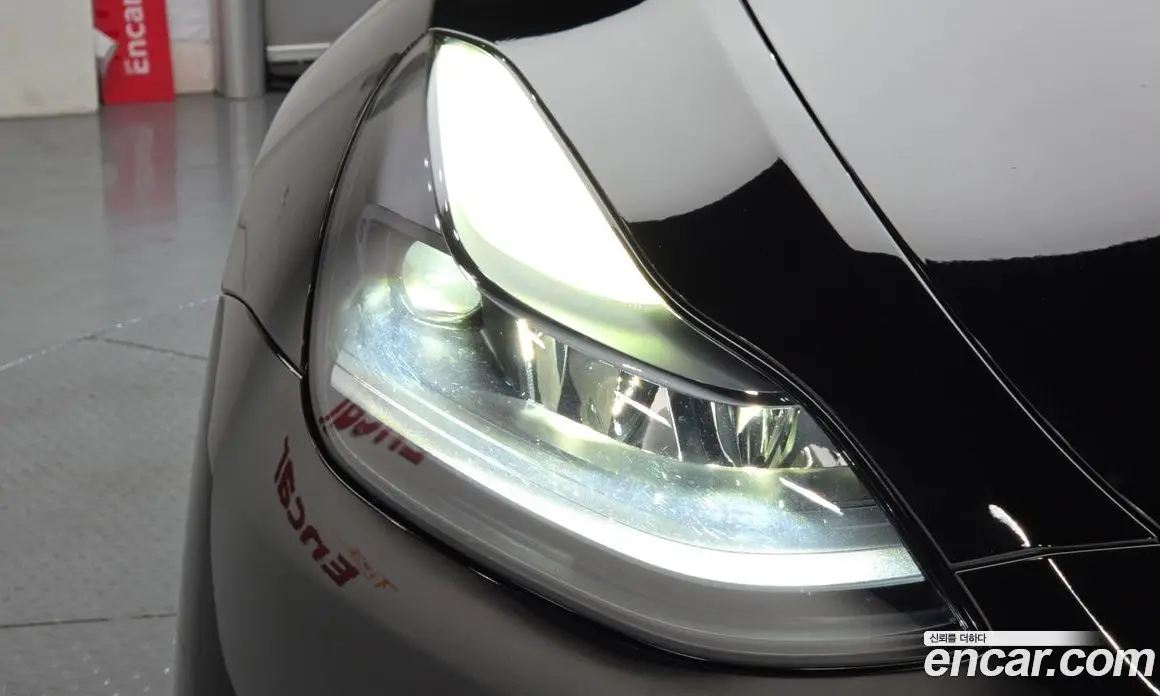 Tesla Model Y 2024 0.2 автомат (гидро), фото 8 Tesla Model Y 2024 0.2 автомат (гидро), фото 8