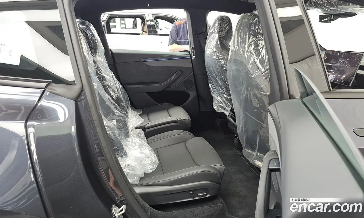 Tesla Model Y 2026 0.2 автомат (гидро), фото 18 Tesla Model Y 2026 0.2 автомат (гидро), фото 18