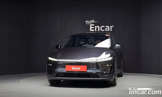 Tesla Model Y 2026 0.2 автомат (гидро), миниатюра 3 Tesla Model Y 2026 0.2 автомат (гидро), миниатюра 3