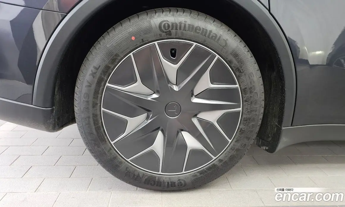 Tesla Model Y 2026 0.2 автомат (гидро), фото 5 Tesla Model Y 2026 0.2 автомат (гидро), фото 5