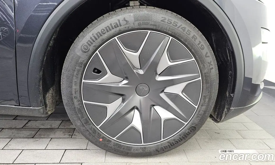 Tesla Model Y 2026 0.2 автомат (гидро), фото 7 Tesla Model Y 2026 0.2 автомат (гидро), фото 7