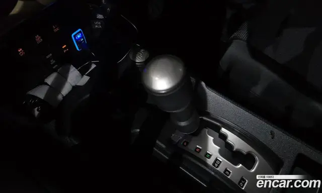 Toyota FJ Cruiser 2013 4.0 автомат (гидро), миниатюра 9