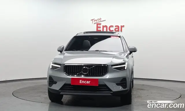 Volvo XC40 2024 2.0 автомат (гидро), миниатюра 2 Volvo XC40 2024 2.0 автомат (гидро), миниатюра 2