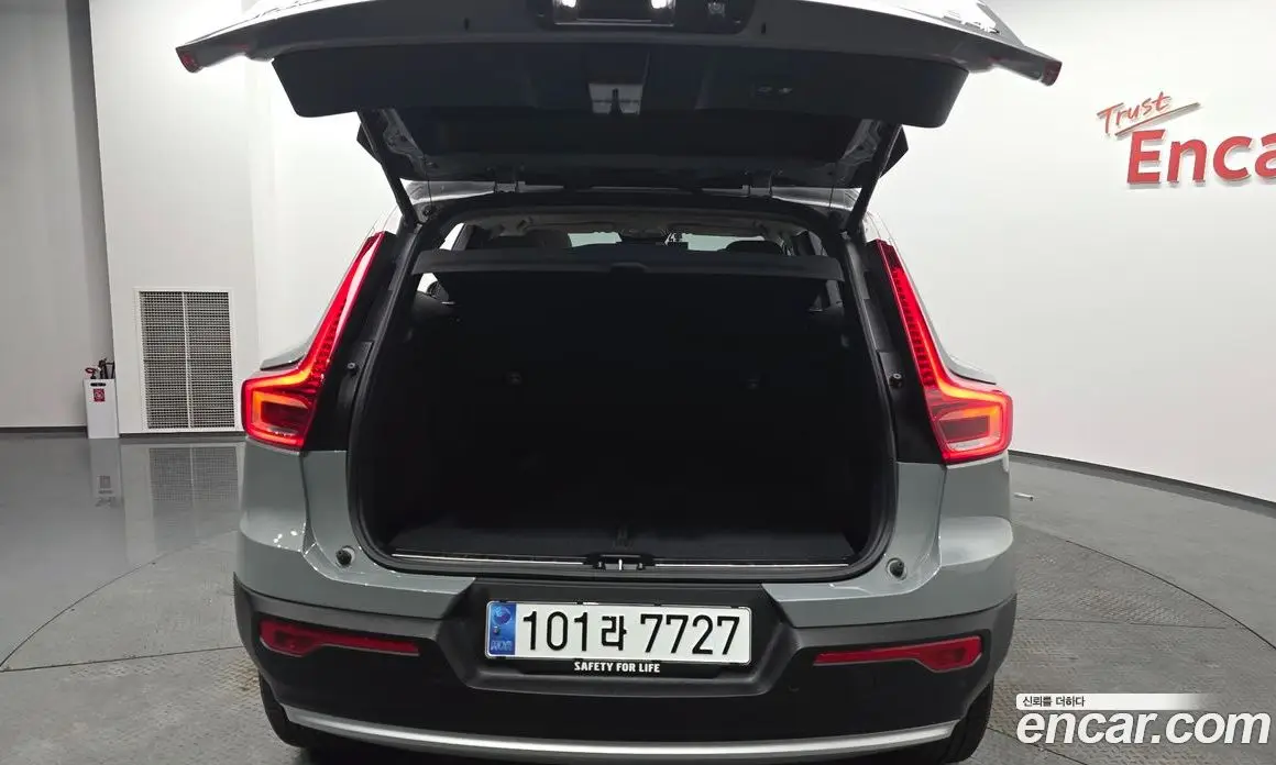Volvo XC40 2024 2.0 автомат (гидро), фото 19 Volvo XC40 2024 2.0 автомат (гидро), фото 19