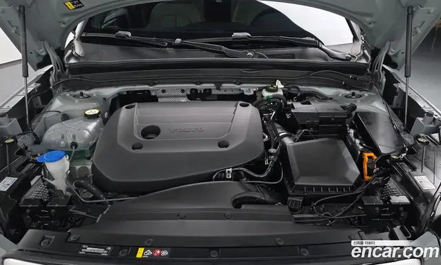 Volvo XC40 2024 2.0 автомат (гидро), миниатюра 5 Volvo XC40 2024 2.0 автомат (гидро), миниатюра 5