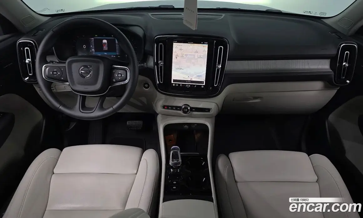 Volvo XC40 2024 2.0 автомат (гидро), фото 6 Volvo XC40 2024 2.0 автомат (гидро), фото 6