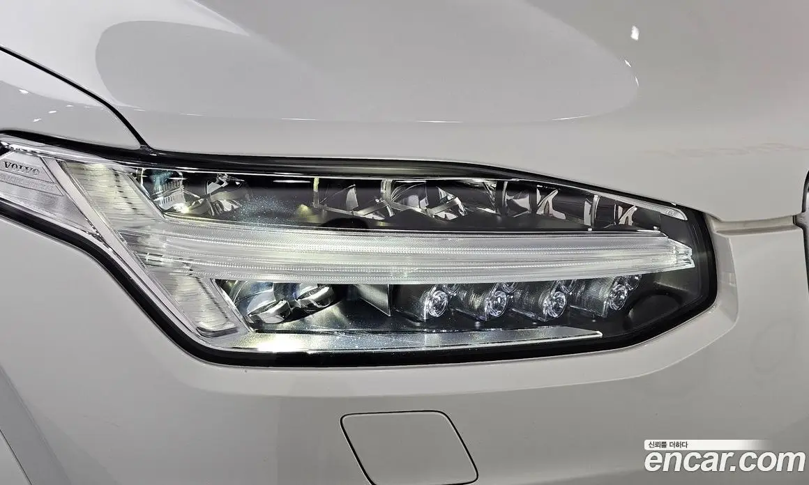 Volvo XC90 2021 2.0 автомат (гидро), фото 8 Volvo XC90 2021 2.0 автомат (гидро), фото 8