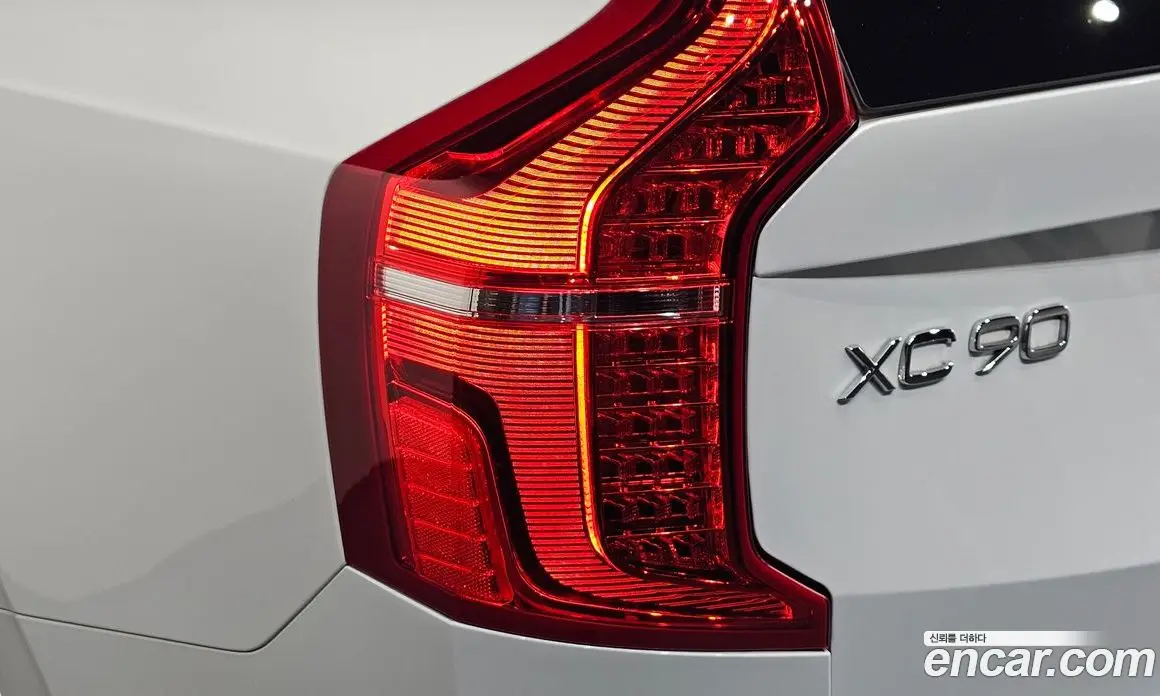 Volvo XC90 2021 2.0 автомат (гидро), фото 9 Volvo XC90 2021 2.0 автомат (гидро), фото 9