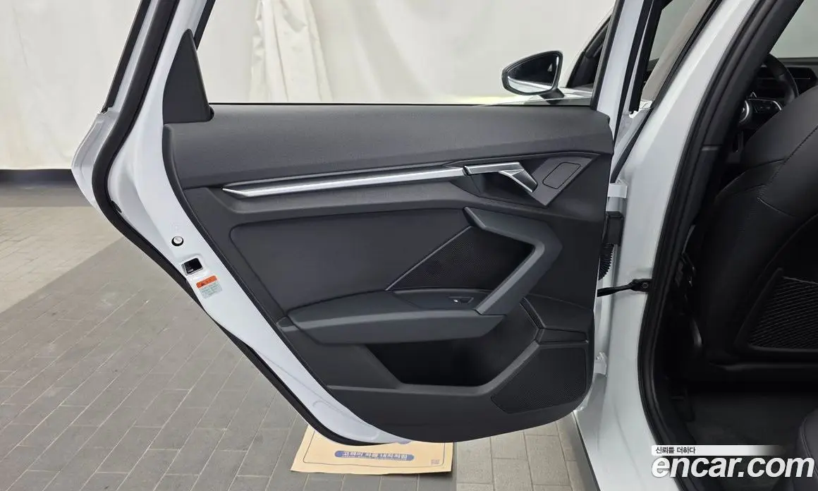 Audi A3 2023 2.0 автомат (гидро), фото 14