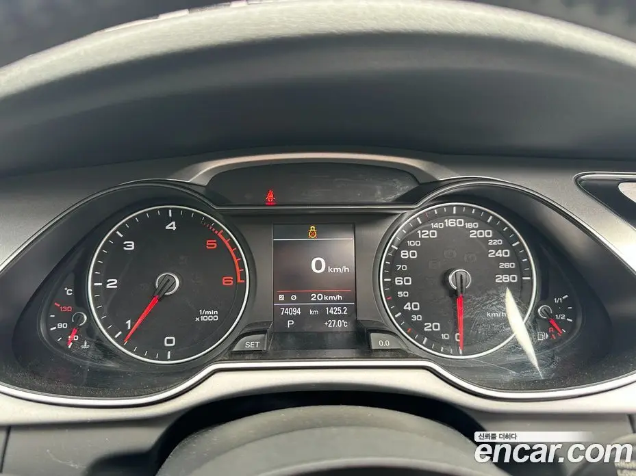 Audi A4 2015 2.0 автомат (гидро), фото 3