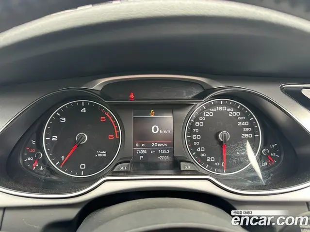 Audi A4 2015 2.0 автомат (гидро), миниатюра 3
