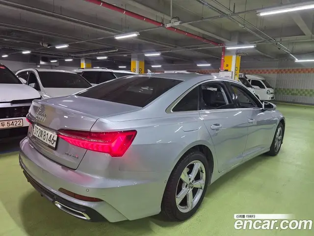 Audi A6 2020 2.0 автомат (гидро), миниатюра 4