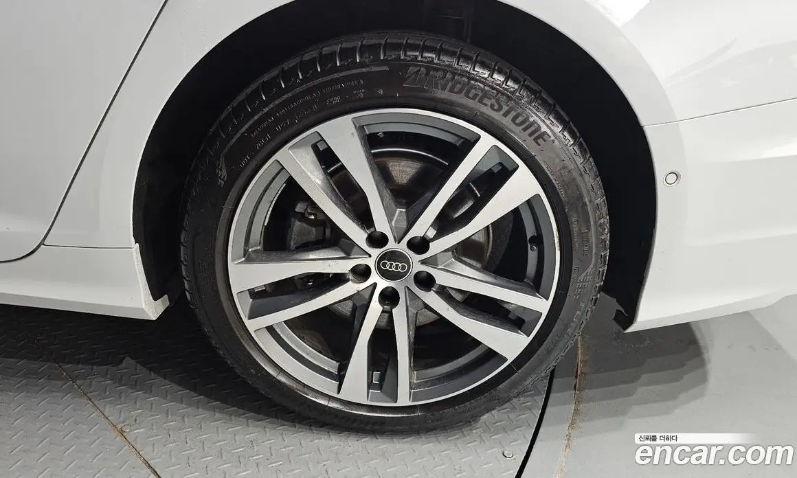 Audi A6 2022 2.0 автомат (гидро), фото 5 Audi A6 2022 2.0 автомат (гидро), фото 5