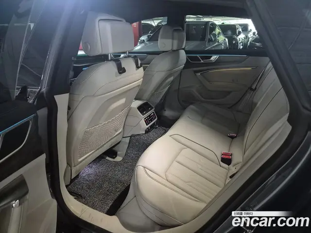 Audi A7 2025 3.0 автомат (гидро), миниатюра 6
