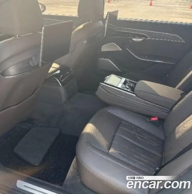 Audi A8 2021 4.0 автомат (гидро), миниатюра 8