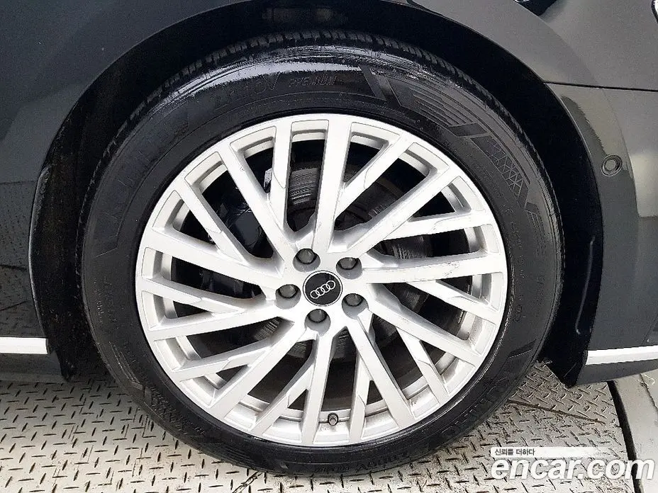 Audi A8 2021 3.0 автомат (гидро), фото 20