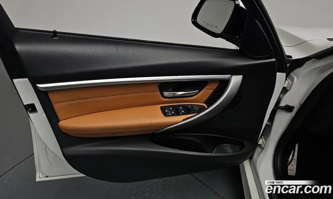 BMW 3 серия 2018 2.0 автомат (гидро), фото 13