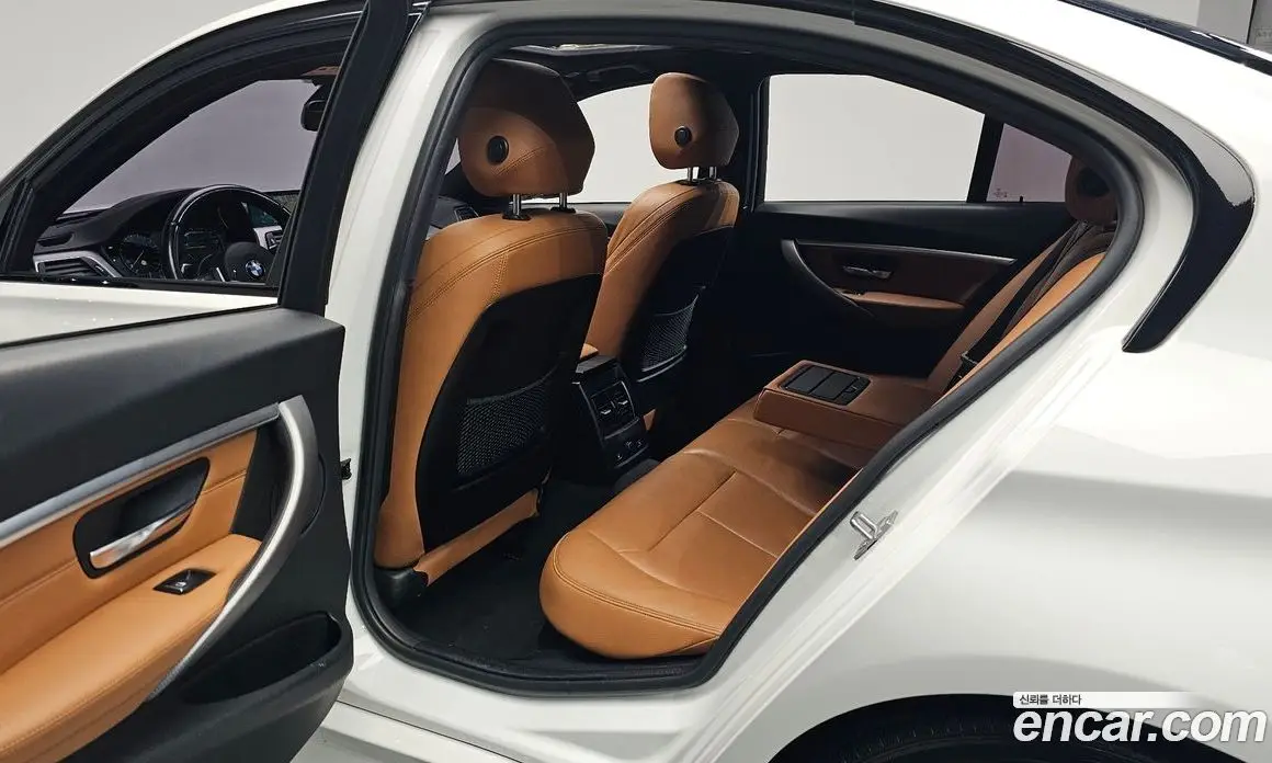 BMW 3 серия 2018 2.0 автомат (гидро), фото 16