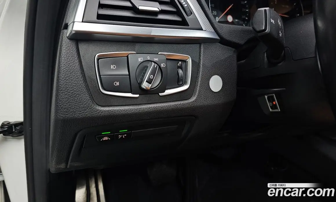 BMW 3 серия 2018 2.0 автомат (гидро), фото 23