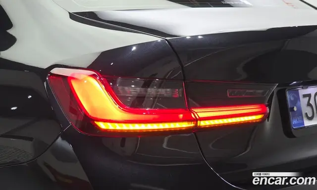 BMW 3 серия 2023 2.0 автомат (гидро), миниатюра 9 BMW 3 серия 2023 2.0 автомат (гидро), миниатюра 9